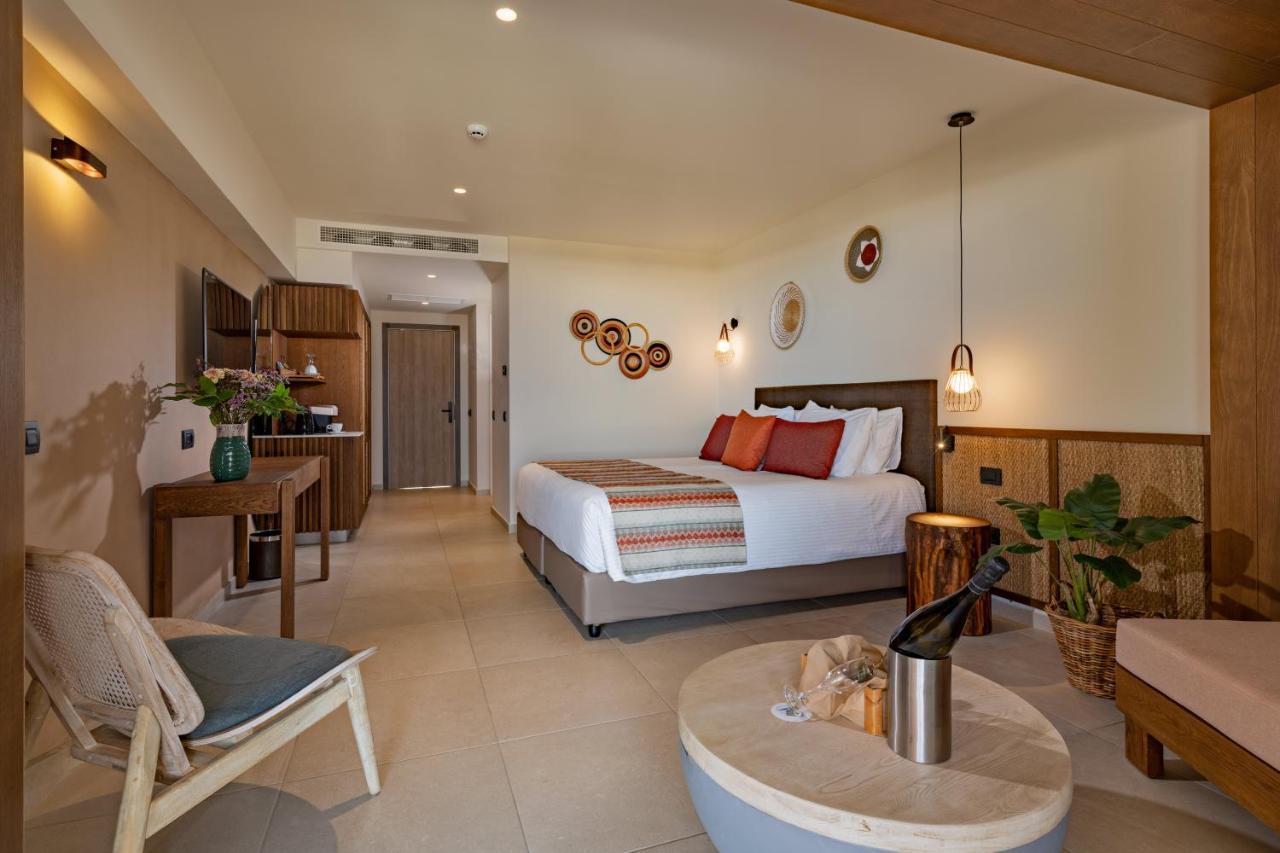 Minos Ambassador Suites & Spa - Adults Only 레팀노 외부 사진