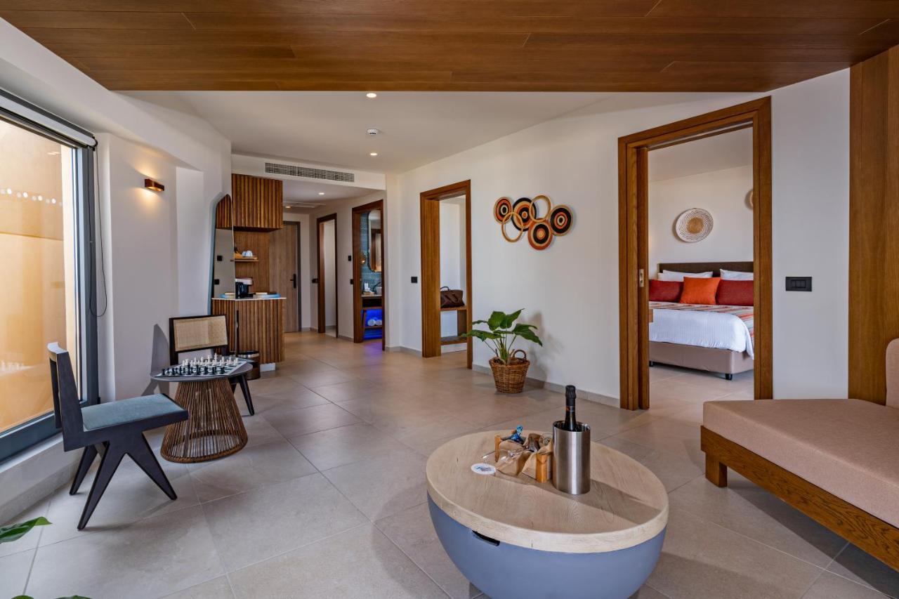 Minos Ambassador Suites & Spa - Adults Only 레팀노 외부 사진